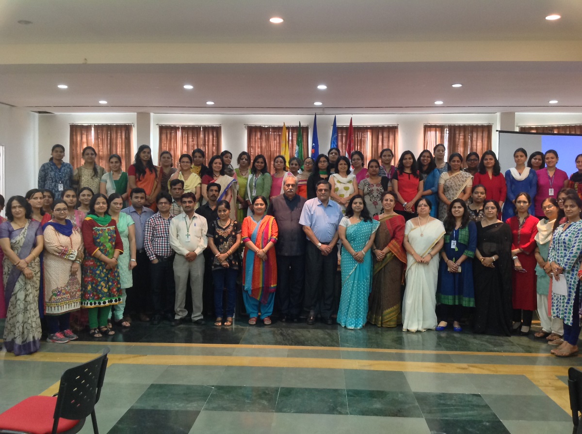 Mrs. Rupam Sah with Teachers of Jaypee school, Greater Noida during training on Pedagogy Strategies